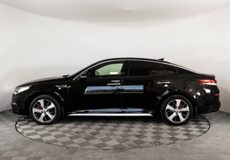 Подержанный автомобиль Kia Optima Sedan 2019 года (9 фото)