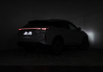 Подержанный автомобиль Exeed RX 2023 года (35 фото)