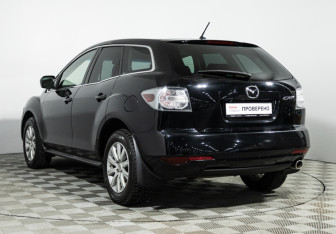 Подержанный автомобиль Mazda CX-7 2009 года (7 фото)