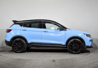 Подержанный автомобиль Geely Coolray 2022 года (4 фото)