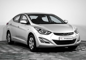 Подержанный автомобиль Hyundai Elantra Sedan 2015 года (3 фото)