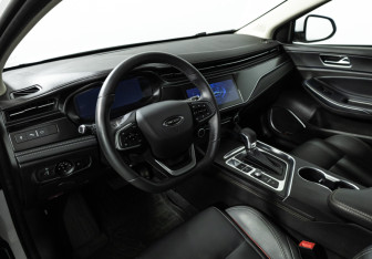 Подержанный автомобиль Omoda S5 2023 года (11 фото)