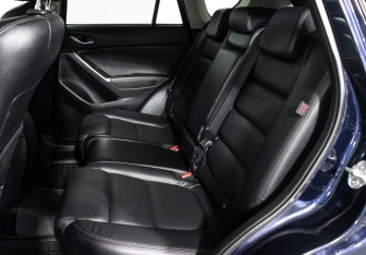 Подержанный автомобиль Mazda CX-5 2016 года (10 фото)