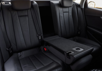 Подержанный автомобиль Audi A4 Sedan 2020 года (28 фото)