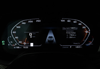 Подержанный автомобиль BMW X6 2020 года (12 фото)