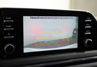 Подержанный автомобиль Hyundai Sonata 2023 года (13 фото)