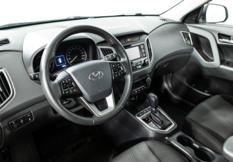 Подержанный автомобиль Hyundai Creta 2021 года (11 фото)