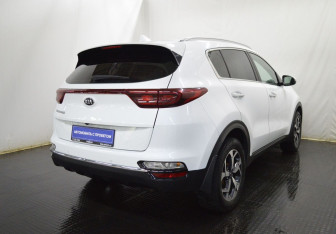 Подержанный автомобиль Kia Sportage 2021 года (5 фото)