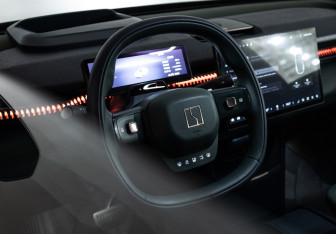 Подержанный автомобиль Zeekr X 2024 года (40 фото)