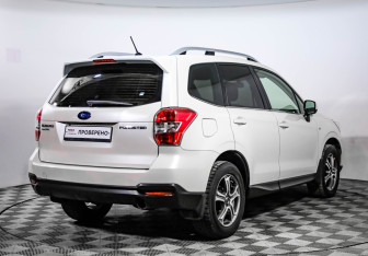 Подержанный автомобиль Subaru Forester Suv 2014 года (5 фото)