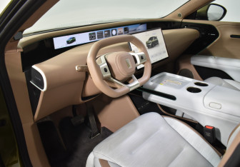 Подержанный автомобиль Avatr 07 2024 года (9 фото)