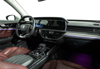 Подержанный автомобиль Hongqi HS5 2023 года (9 фото)