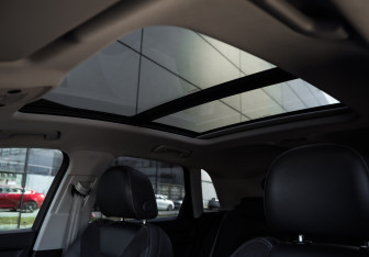 Подержанный автомобиль Audi Q3 2021 года (30 фото)