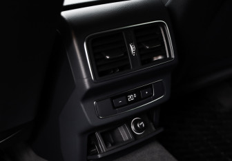 Подержанный автомобиль Audi Q5 2017 года (22 фото)