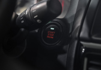 Подержанный автомобиль Mazda CX-5 2013 года (17 фото)