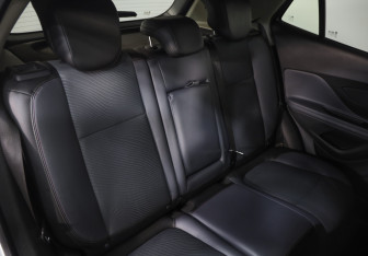 Подержанный автомобиль Opel Mokka 2012 года (22 фото)