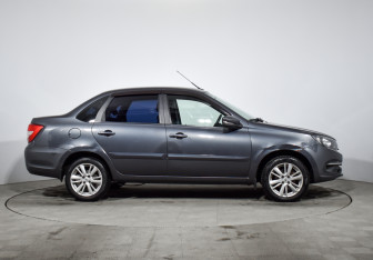 Подержанный автомобиль LADA (ВАЗ) Granta Sedan 2019 года (4 фото)