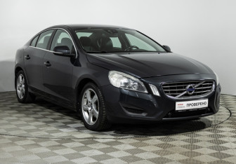 Подержанный автомобиль Volvo S60 2012 года (3 фото)