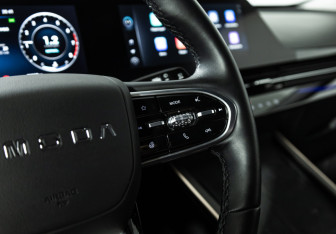 Подержанный автомобиль Omoda C5 2024 года (15 фото)