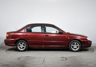 Подержанный автомобиль Kia Spectra Sedan 2007 года (4 фото)