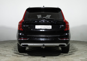 Подержанный автомобиль Volvo XC90 2017 года (6 фото)