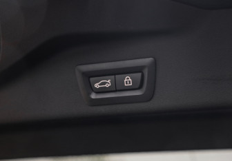 Подержанный автомобиль BMW X5 2019 года (38 фото)