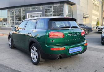 Подержанный автомобиль MINI Clubman Wagon 2021 года (6 фото)