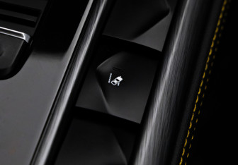 Подержанный автомобиль FAW Bestune T77 2023 года (23 фото)