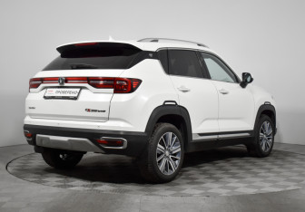 Подержанный автомобиль Changan CS35PLUS 2021 года (5 фото)