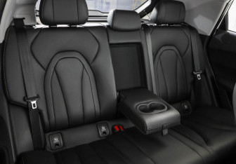 Подержанный автомобиль Omoda C5 2023 года (30 фото)