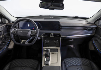 Подержанный автомобиль Exeed TXL 2023 года (11 фото)