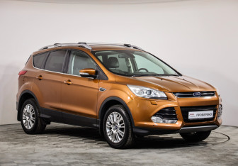 Подержанный автомобиль Ford Kuga 2015 года (3 фото)