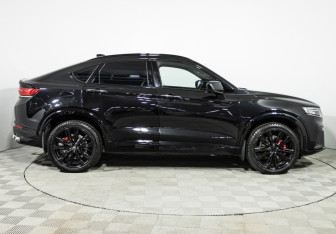 Подержанный автомобиль Geely Tugella 2023 года (4 фото)