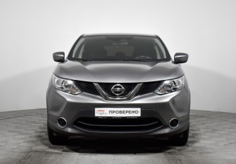 Подержанный автомобиль Nissan Qashqai 2018 года (2 фото)
