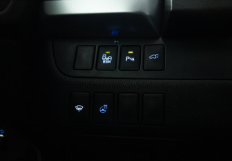 Подержанный автомобиль Toyota Highlander 2014 года (22 фото)