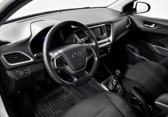 Подержанный автомобиль Hyundai Solaris Sedan 2018 года (9 фото)