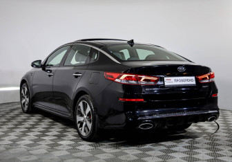 Подержанный автомобиль Kia Optima Sedan 2018 года (7 фото)