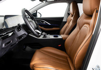 Подержанный автомобиль Omoda C5 2023 года (23 фото)