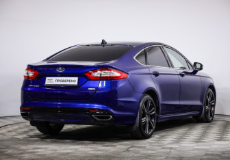 Подержанный автомобиль Ford Mondeo Sedan 2017 года (5 фото)