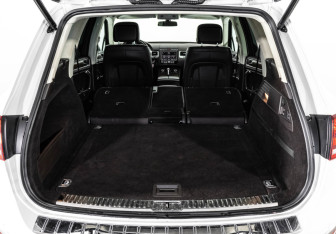 Подержанный автомобиль Volkswagen Touareg 2017 года (33 фото)