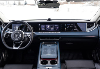 Подержанный автомобиль Voyah Free 2024 года (19 фото)