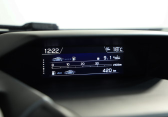 Подержанный автомобиль Subaru XV 2019 года (14 фото)