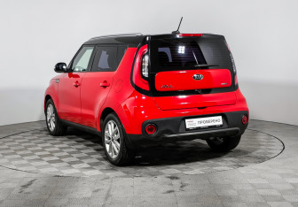Подержанный автомобиль Kia Soul 2018 года (7 фото)