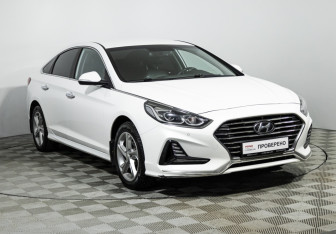 Подержанный автомобиль Hyundai Sonata 2019 года (3 фото)