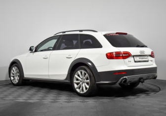 Подержанный автомобиль Audi A4 allroad 2012 года (7 фото)