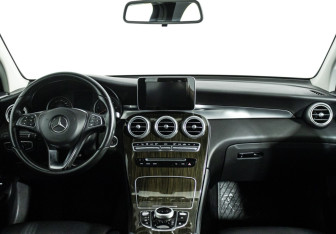 Подержанный автомобиль Mercedes-Benz GLC Coupe 2015 года (13 фото)