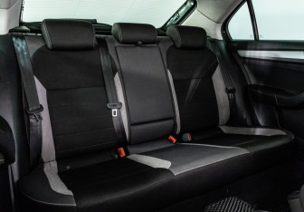 Подержанный автомобиль Skoda Rapid Liftback 2019 года (18 фото)