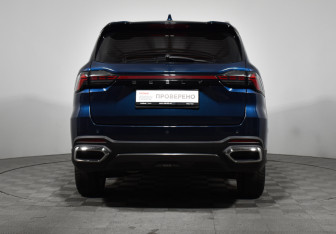Подержанный автомобиль Geely Okavango 2023 года (6 фото)