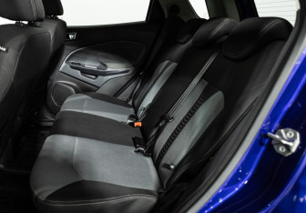 Подержанный автомобиль Ford EcoSport 2014 года (10 фото)