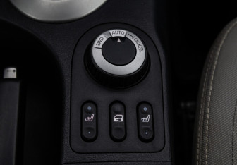 Подержанный автомобиль Nissan Qashqai 2011 года (16 фото)